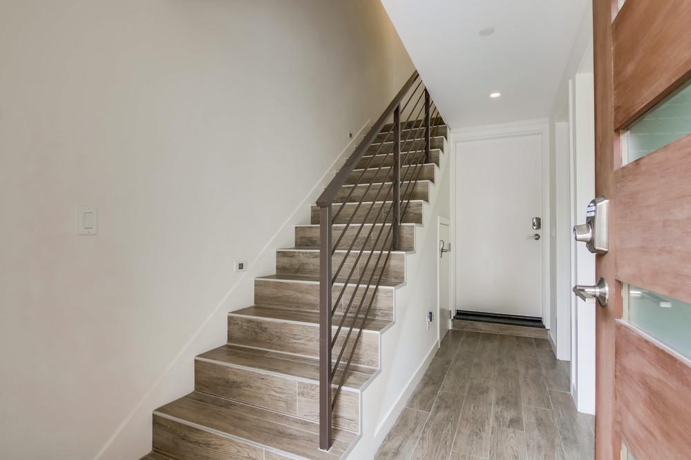 Virtual tour photo 9 of 47 for 804 Ostend Ct