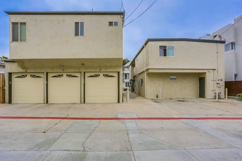 Virtual tour photo 25 of 29 for 805 Manhattan Ct
