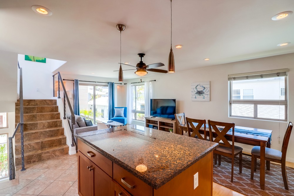 Virtual tour photo 17 of 41 for 805 Ostend Ct