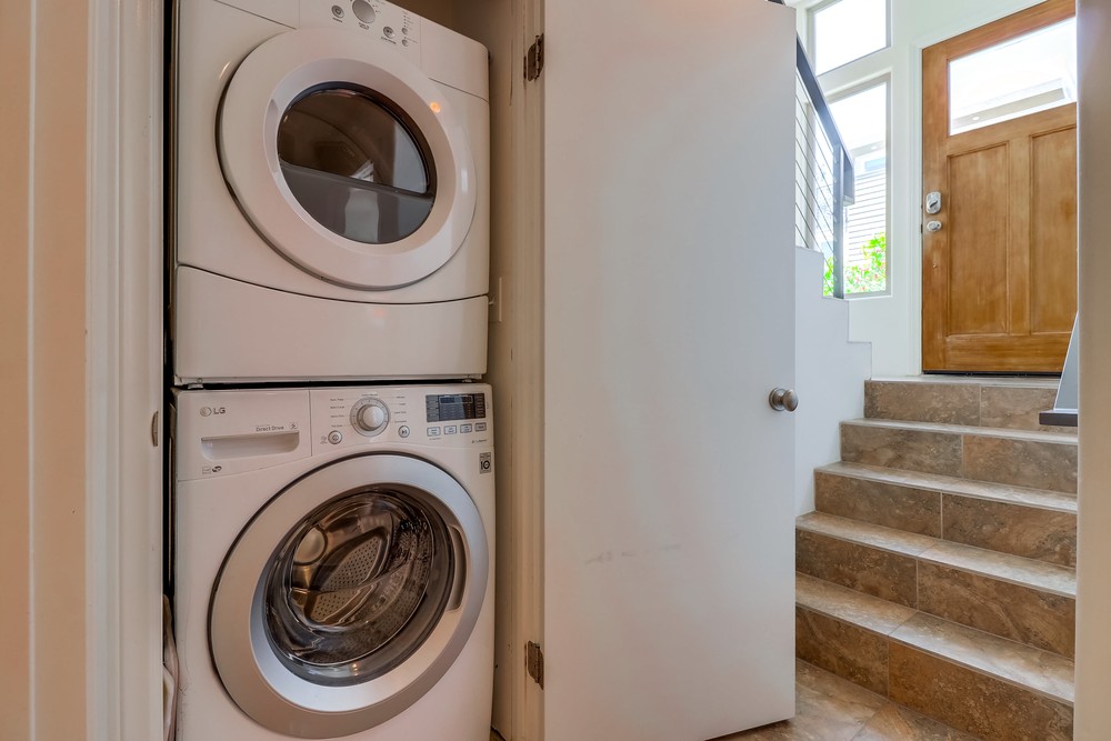 Virtual tour photo 27 of 41 for 805 Ostend Ct