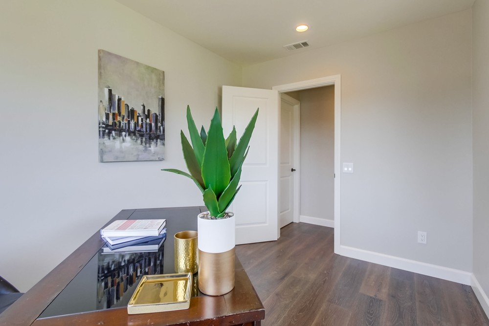 Virtual tour photo 19 of 42 for 8055 Kenova St