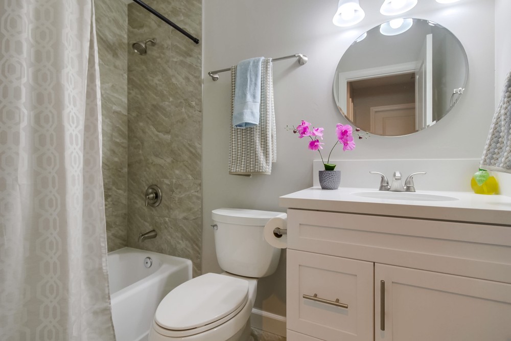 Virtual tour photo 31 of 42 for 8055 Kenova St