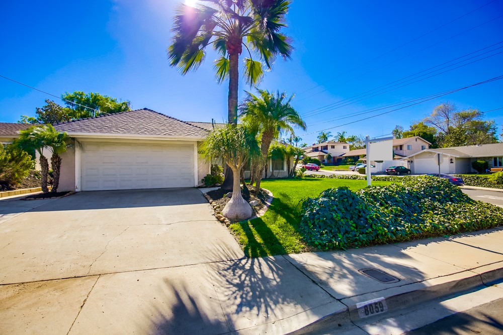 Virtual tour photo 4 of 53 for 8059 Lake Cayuga Dr