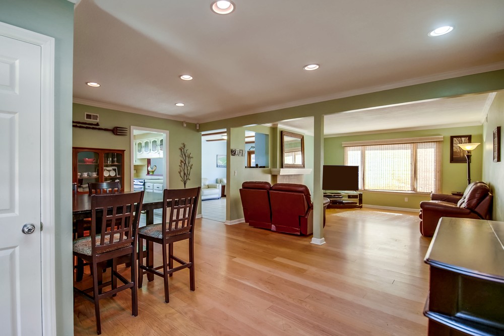 Virtual tour photo 8 of 53 for 8059 Lake Cayuga Dr