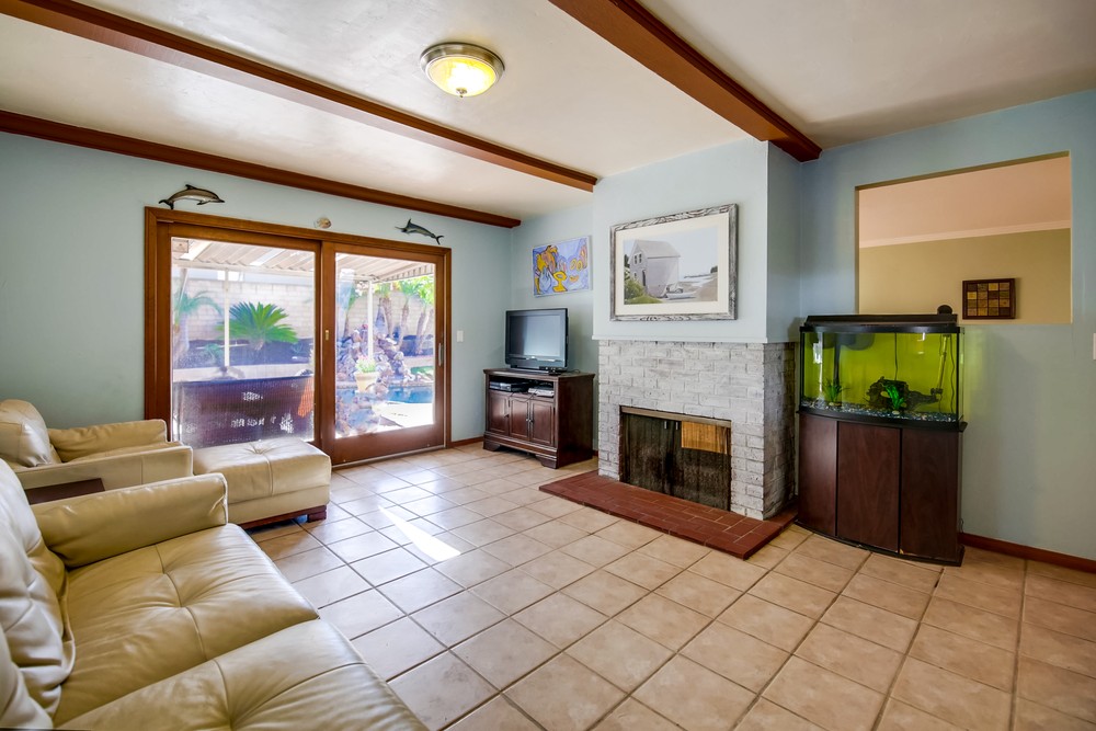 Virtual tour photo 16 of 53 for 8059 Lake Cayuga Dr