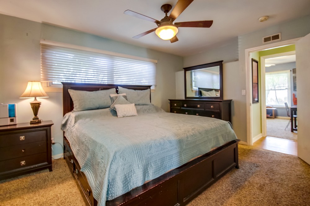 Virtual tour photo 24 of 53 for 8059 Lake Cayuga Dr