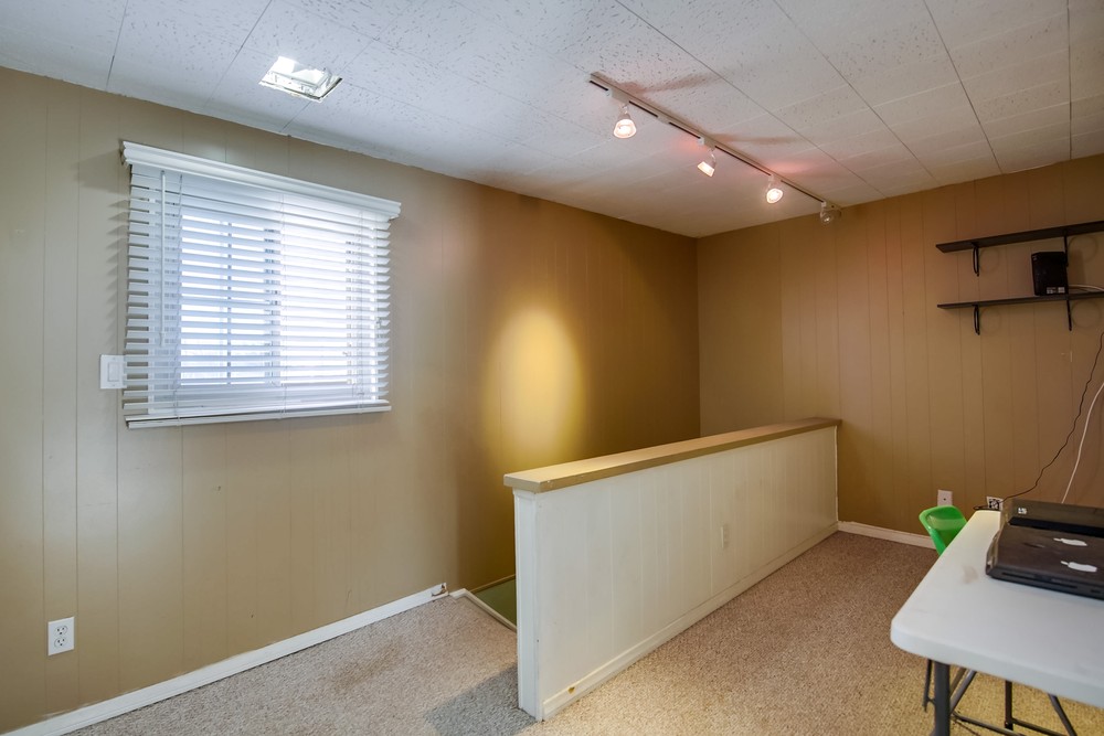 Virtual tour photo 33 of 53 for 8059 Lake Cayuga Dr