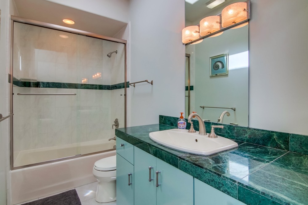 Virtual tour photo 25 of 47 for 806 Ensenada Ct