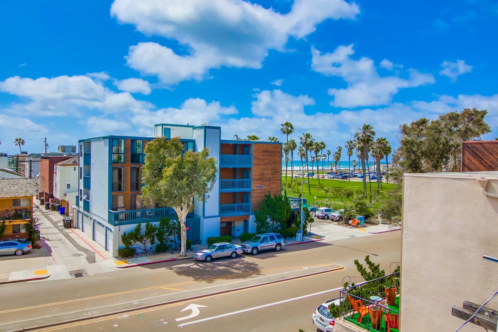 Virtual tour photo 44 of 47 for 806 Ensenada Ct