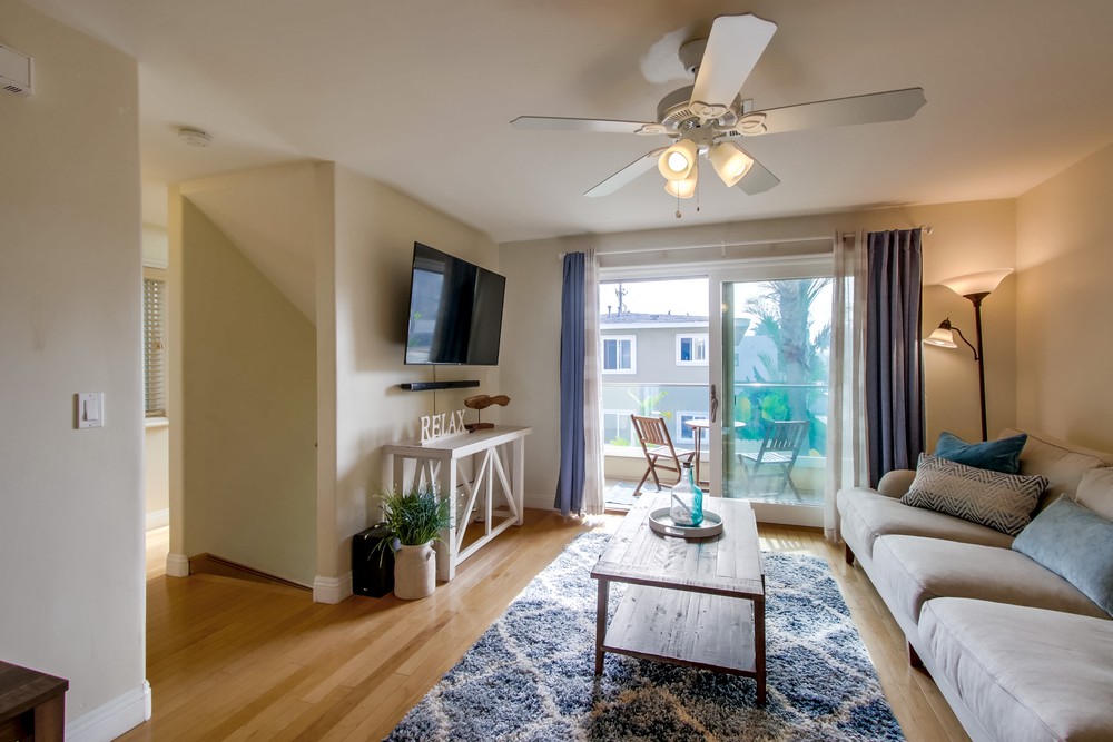 Virtual tour photo 5 of 46 for 806 Liverpool Ct