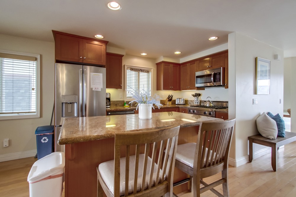 Virtual tour photo 9 of 46 for 806 Liverpool Ct
