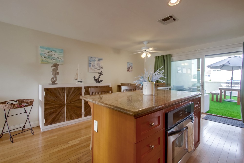 Virtual tour photo 11 of 46 for 806 Liverpool Ct