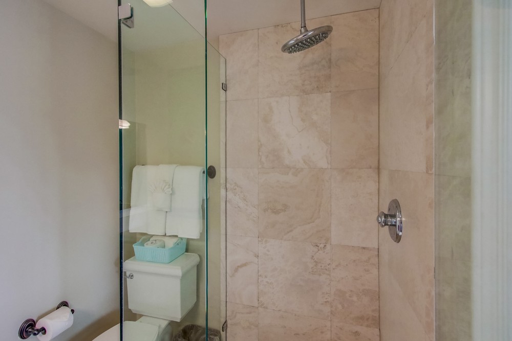 Virtual tour photo 29 of 46 for 806 Liverpool Ct