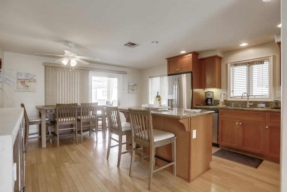 Virtual tour photo 13 of 62 for 806 Liverpool Ct