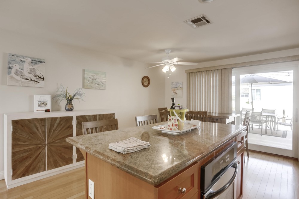 Virtual tour photo 14 of 62 for 806 Liverpool Ct