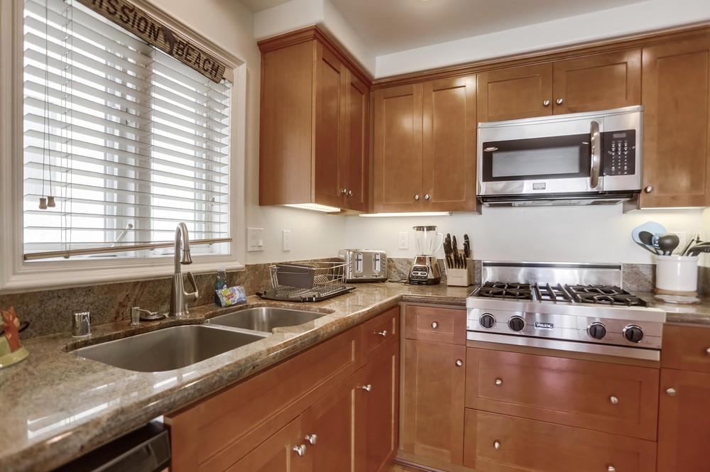 Virtual tour photo 15 of 62 for 806 Liverpool Ct