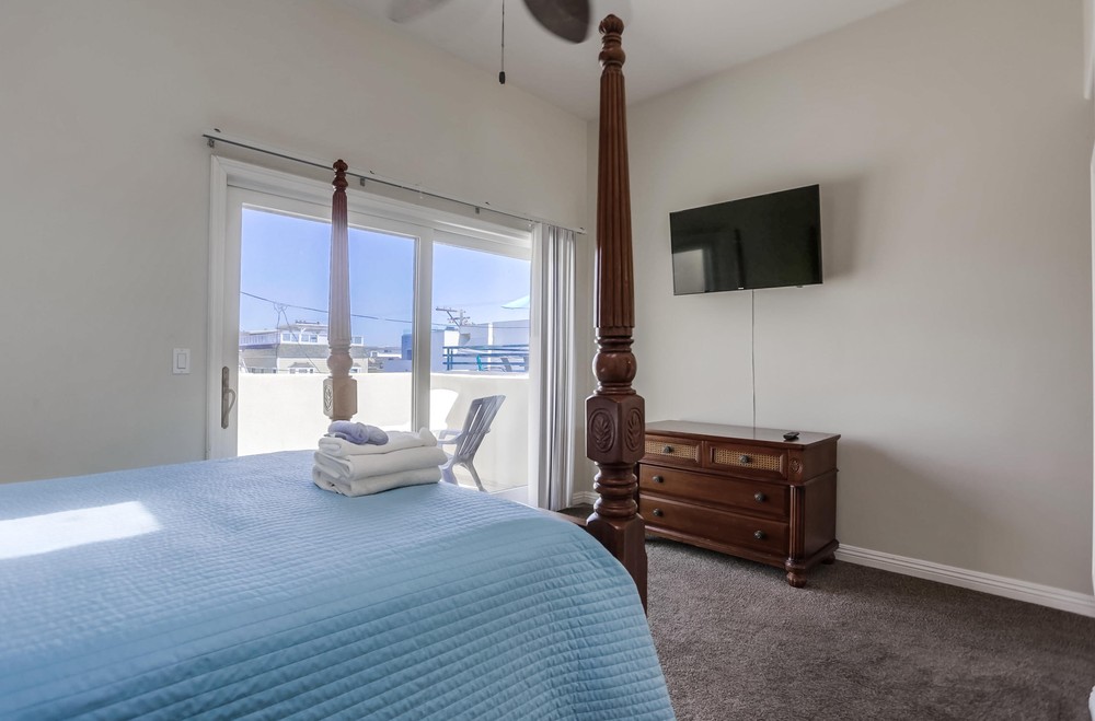 Virtual tour photo 27 of 62 for 806 Liverpool Ct