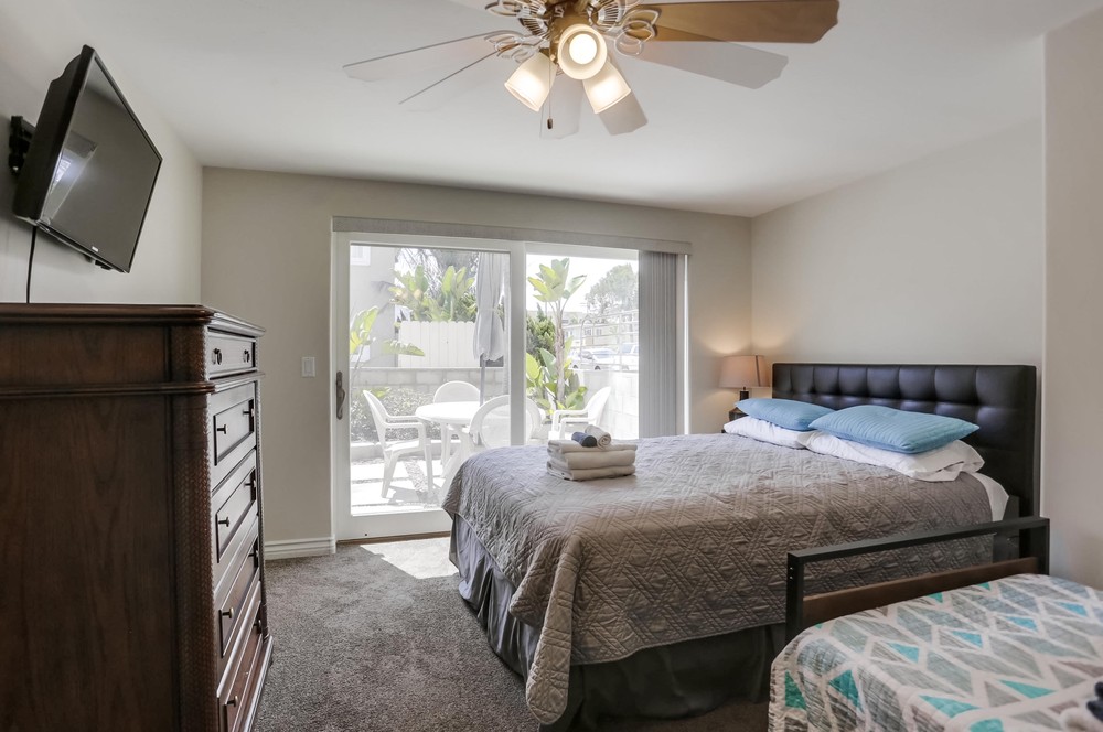 Virtual tour photo 40 of 62 for 806 Liverpool Ct