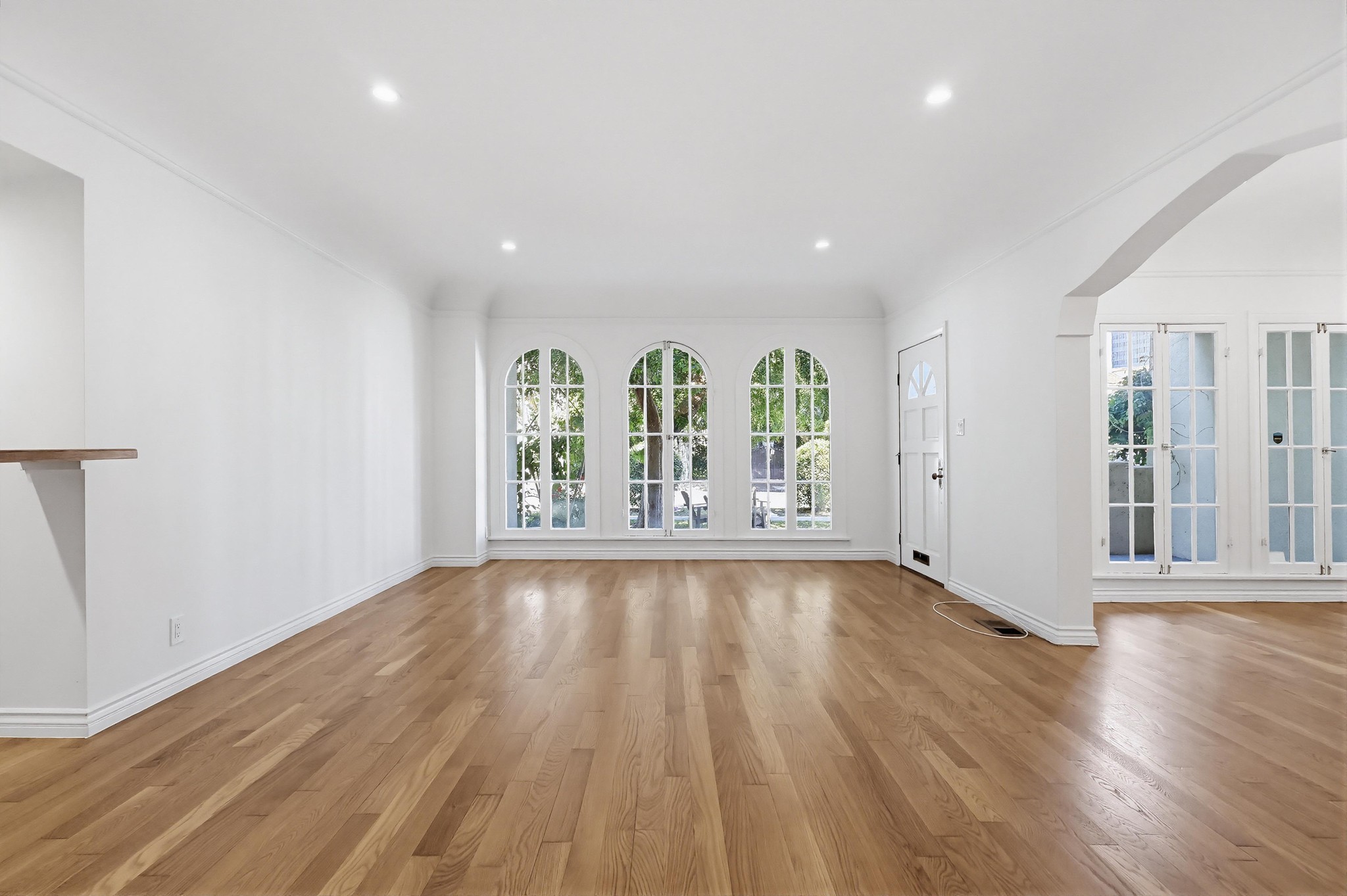 Virtual tour photo 13 of 66 for 806 S Detroit St