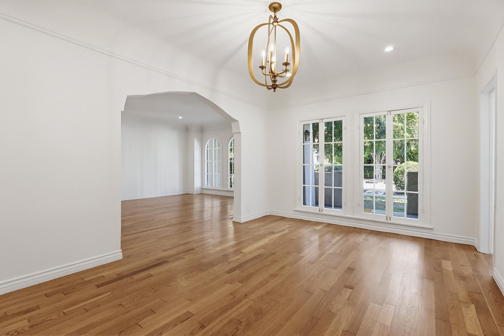 Virtual tour photo 23 of 66 for 806 S Detroit St