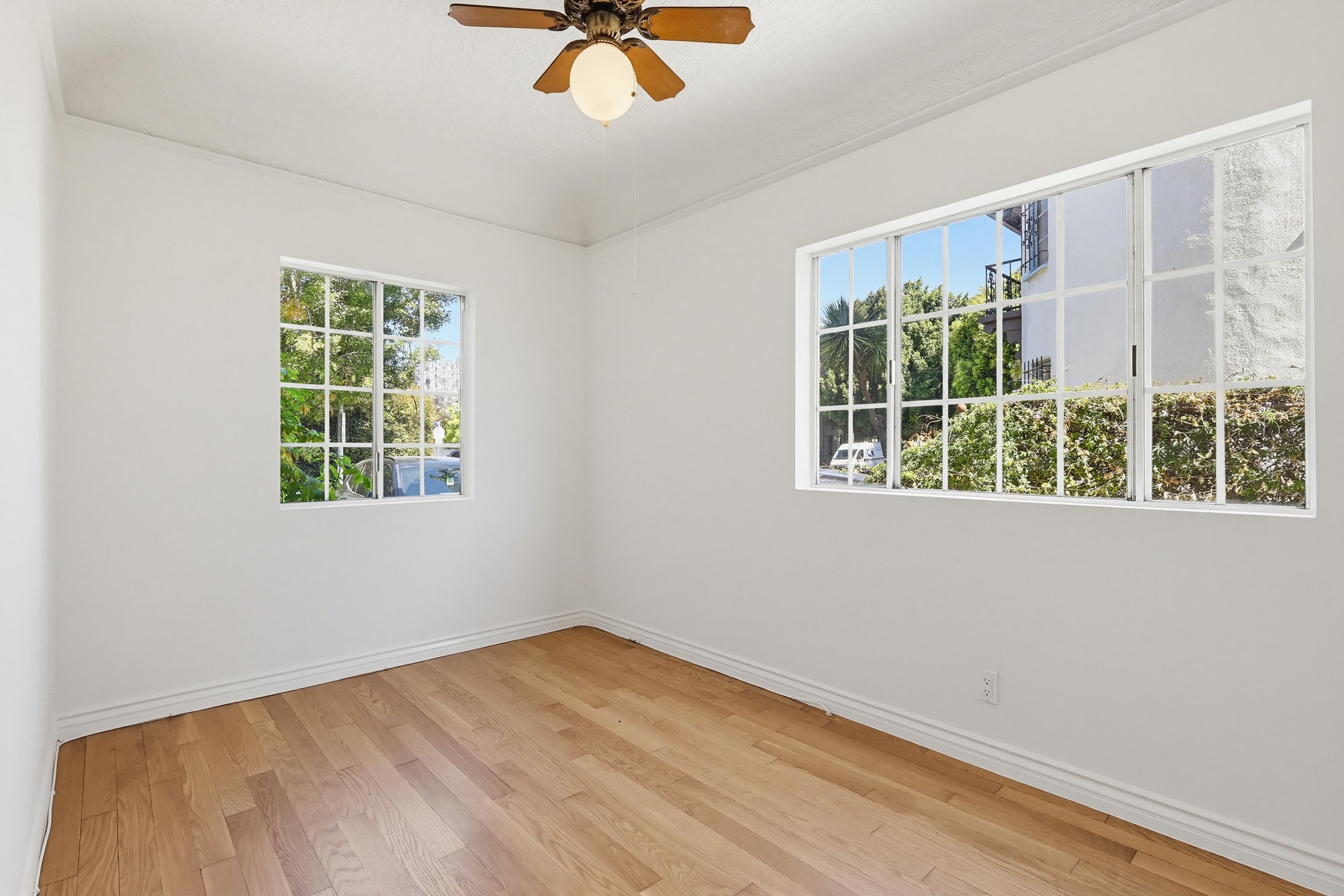 Virtual tour photo 25 of 66 for 806 S Detroit St