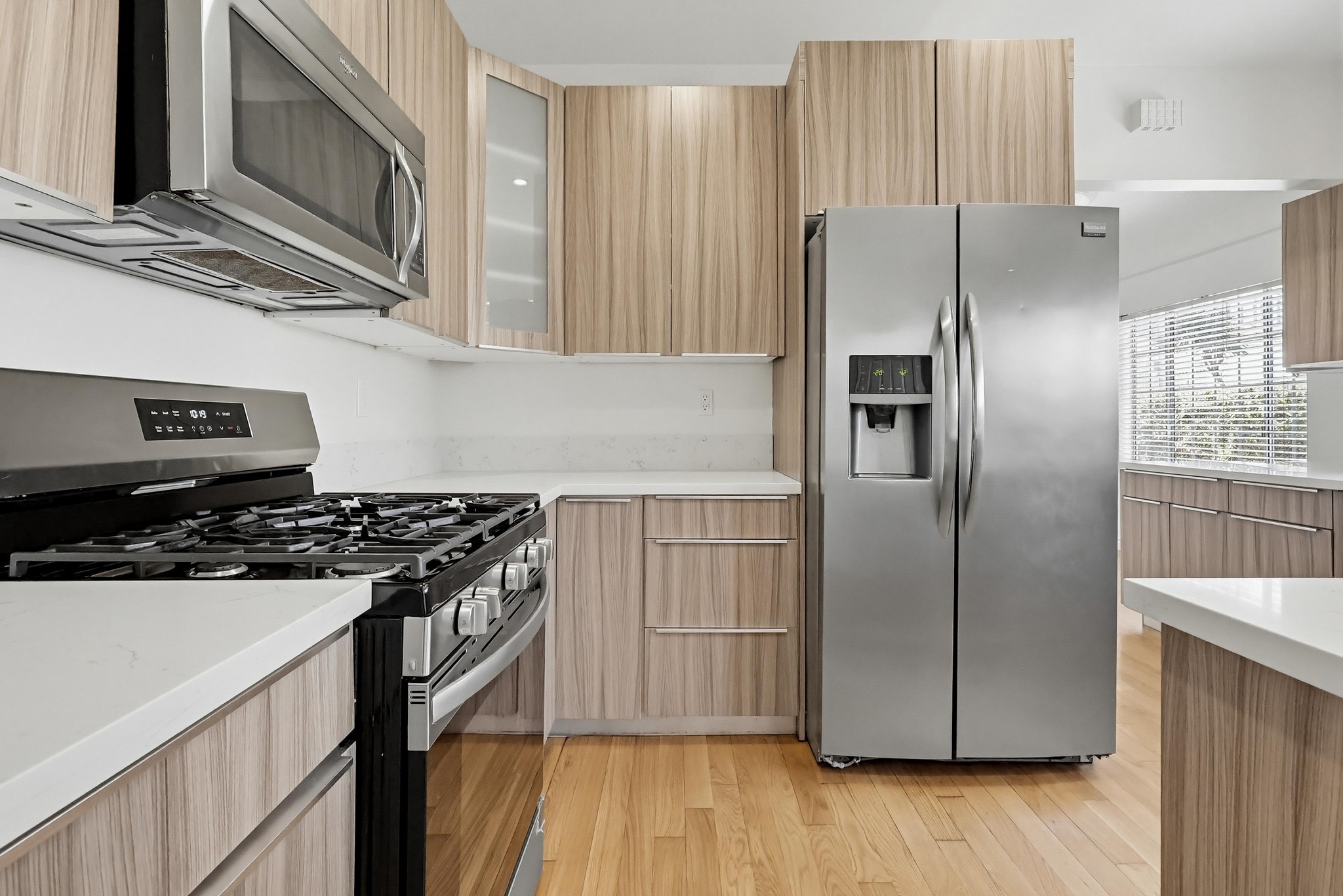 Virtual tour photo 40 of 66 for 806 S Detroit St