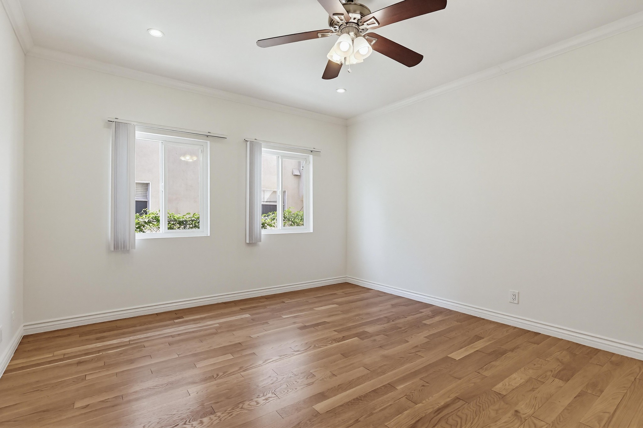 Virtual tour photo 46 of 66 for 806 S Detroit St