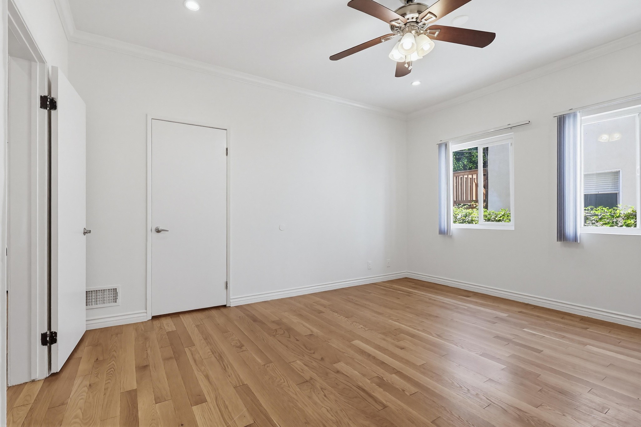 Virtual tour photo 47 of 66 for 806 S Detroit St