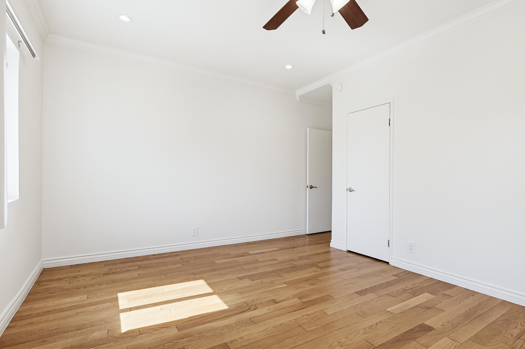 Virtual tour photo 54 of 66 for 806 S Detroit St