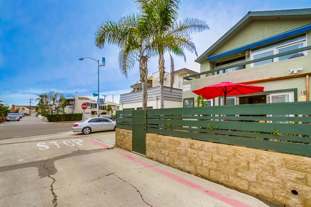Virtual tour photo 4 of 25 for 806 San Luis Rey Pl