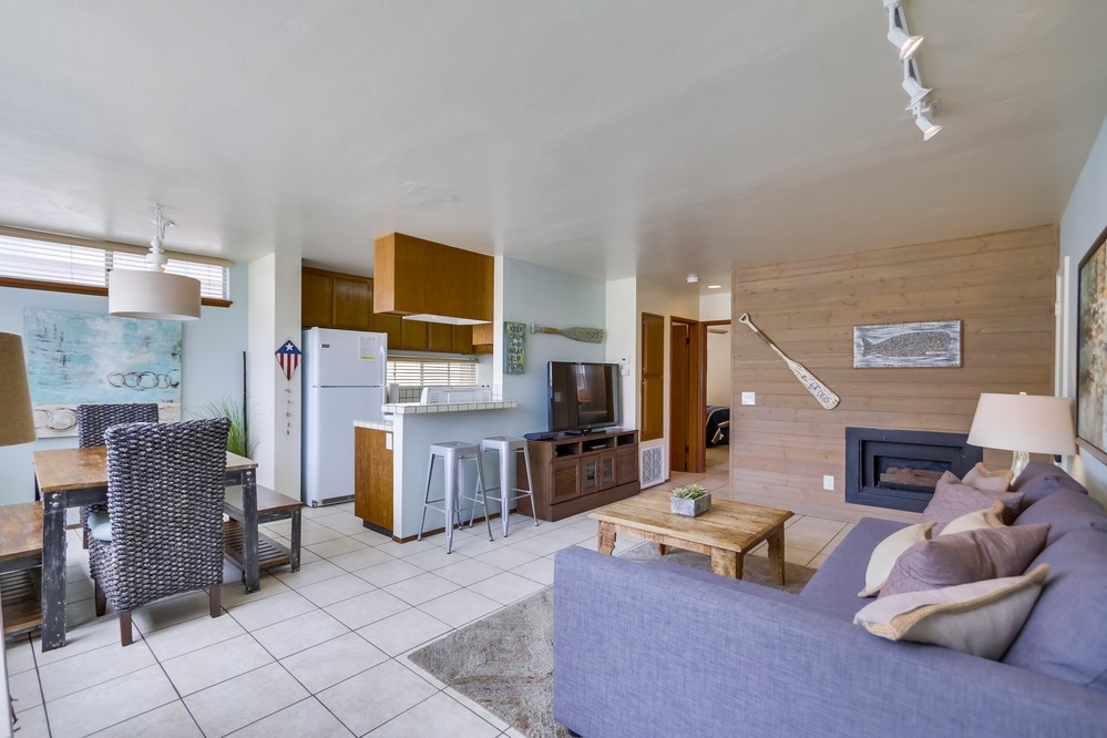 Virtual tour photo 10 of 33 for 806 San Luis Rey Place