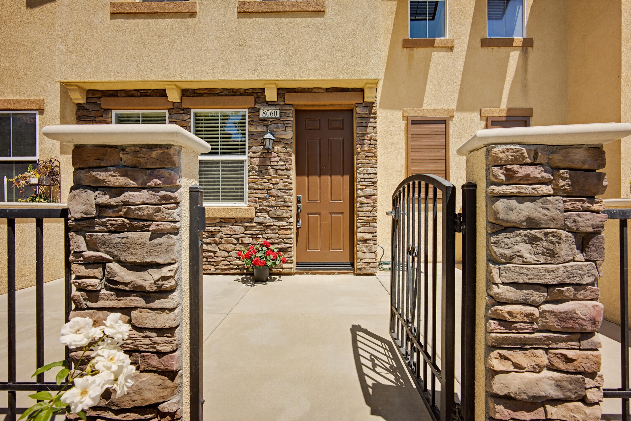 Virtual tour photo 4 of 48 for 8060 City View Pl