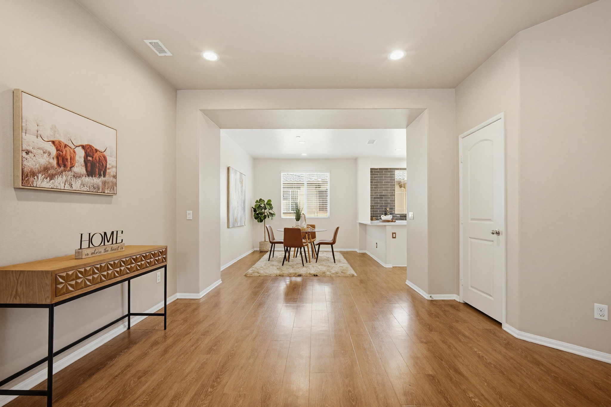 Virtual tour photo 11 of 48 for 8060 City View Pl