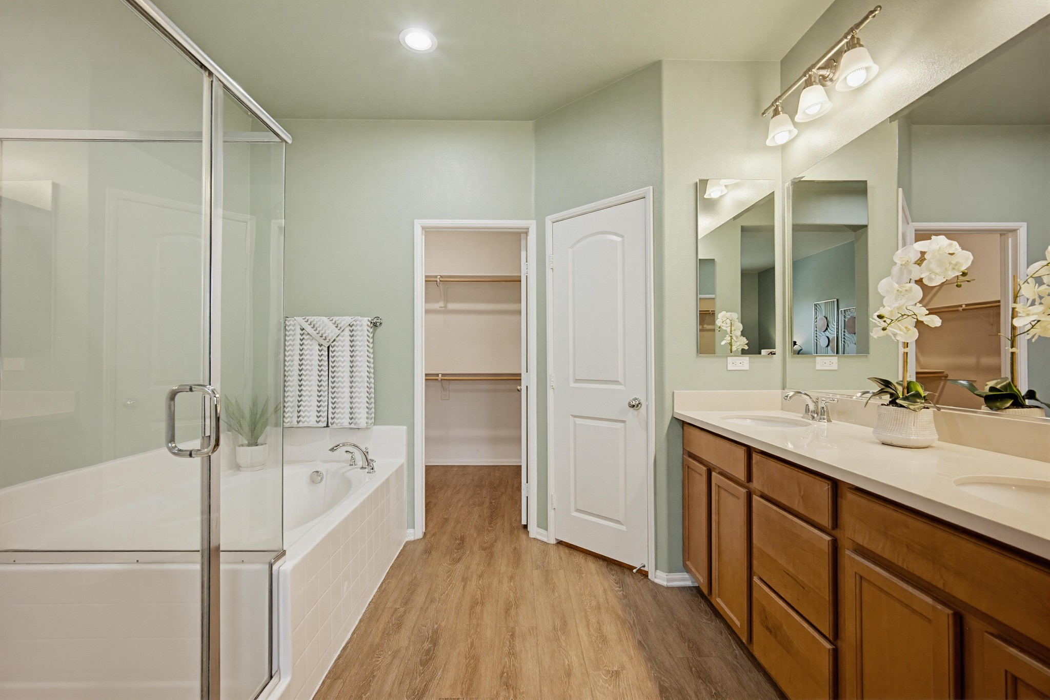 Virtual tour photo 28 of 48 for 8060 City View Pl