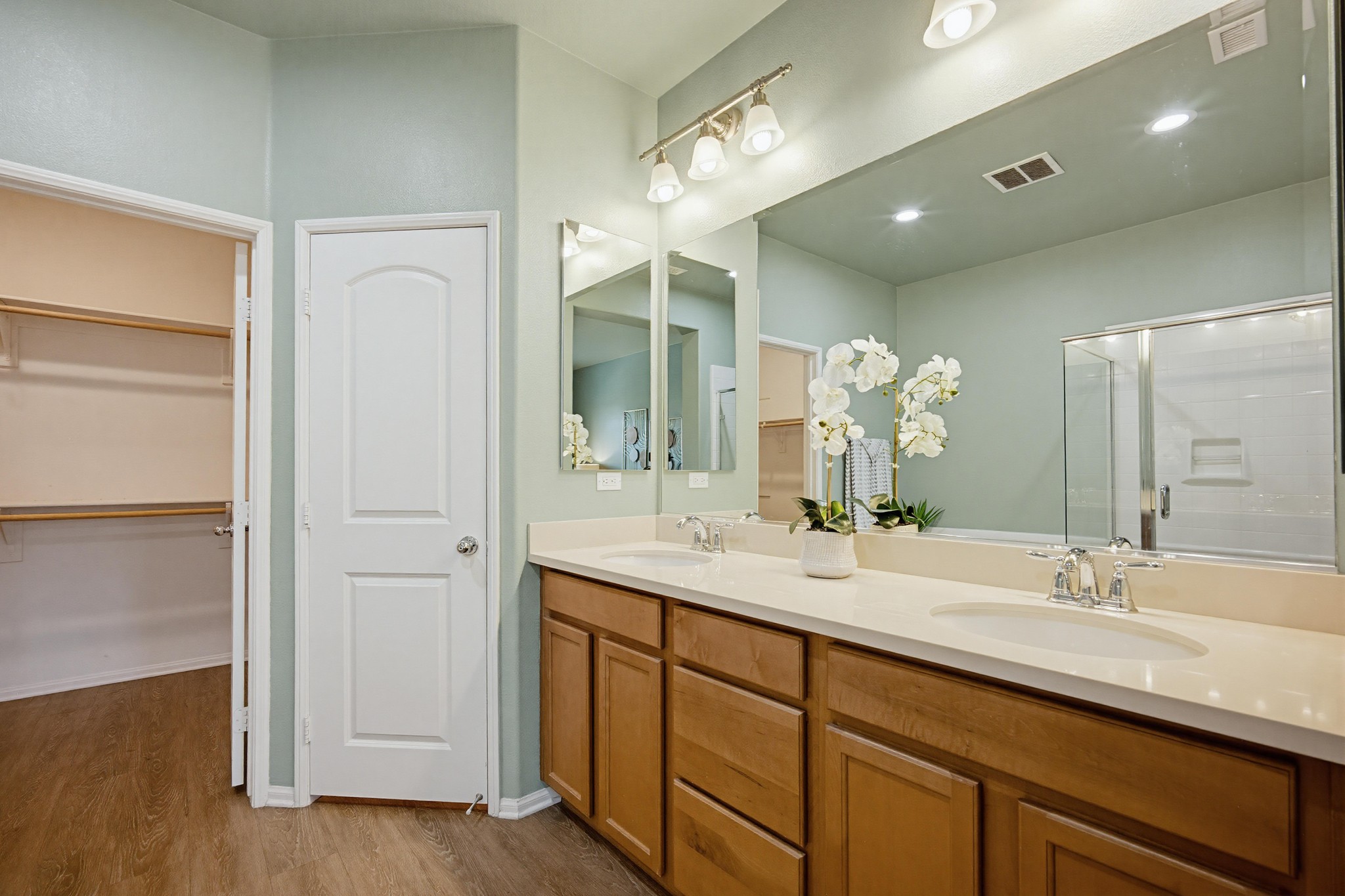 Virtual tour photo 29 of 48 for 8060 City View Pl