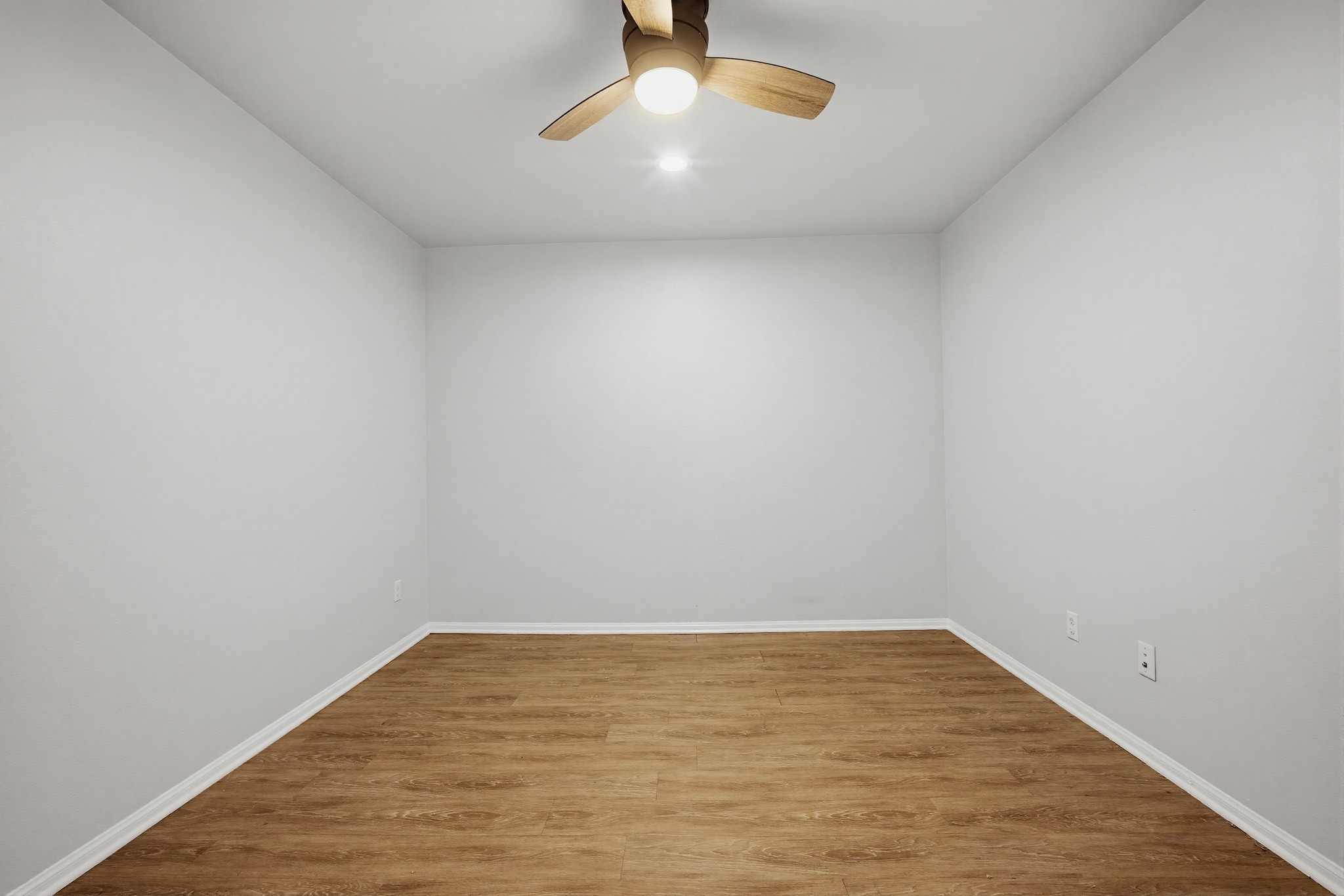 Virtual tour photo 38 of 48 for 8060 City View Pl