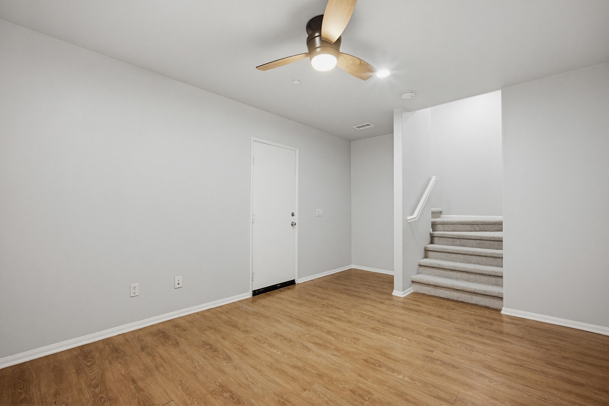 Virtual tour photo 39 of 48 for 8060 City View Pl