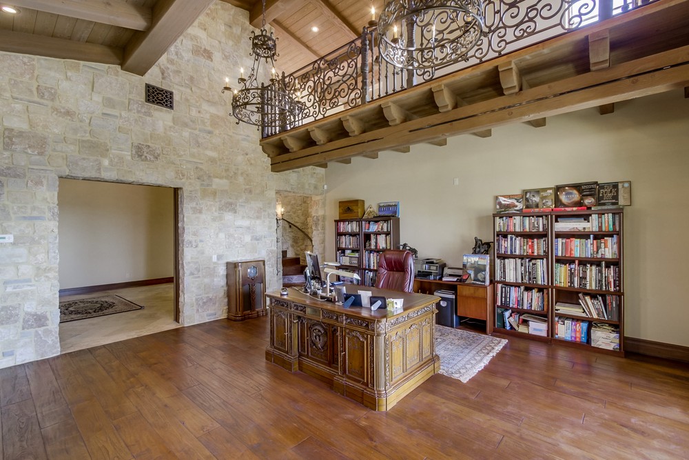 Virtual tour photo 11 of 91 for 8069 Entrada De Luz E