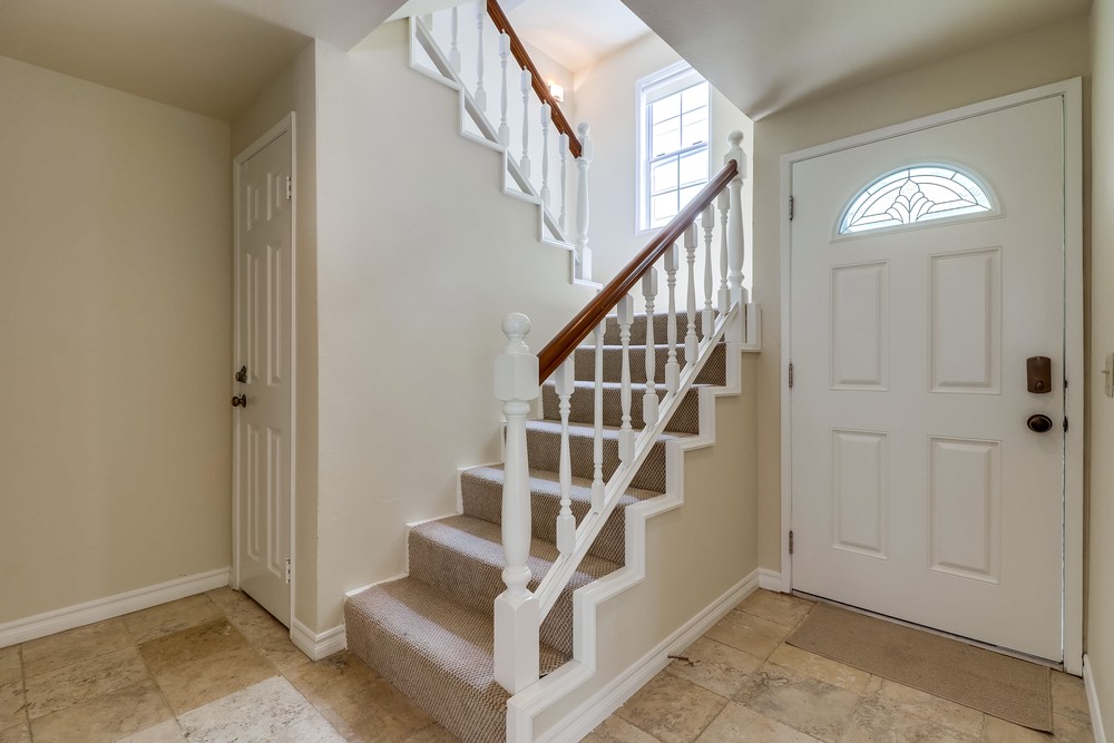 Virtual tour photo 10 of 49 for 807 Cohasset Ct #1