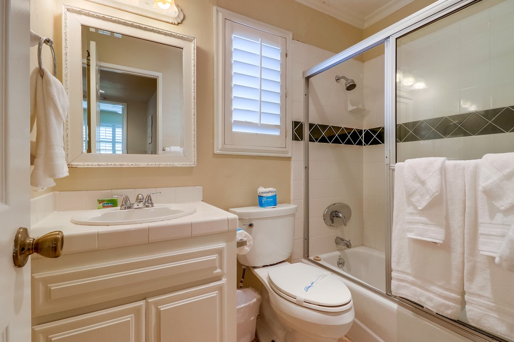 Virtual tour photo 28 of 49 for 807 Cohasset Ct #1