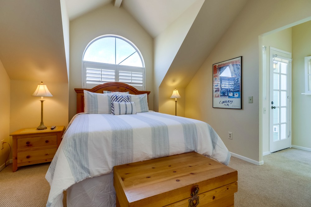 Virtual tour photo 33 of 49 for 807 Cohasset Ct #1