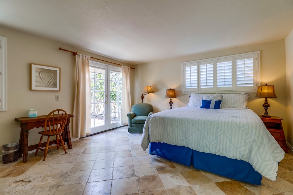 Virtual tour photo 37 of 49 for 807 Cohasset Ct #1