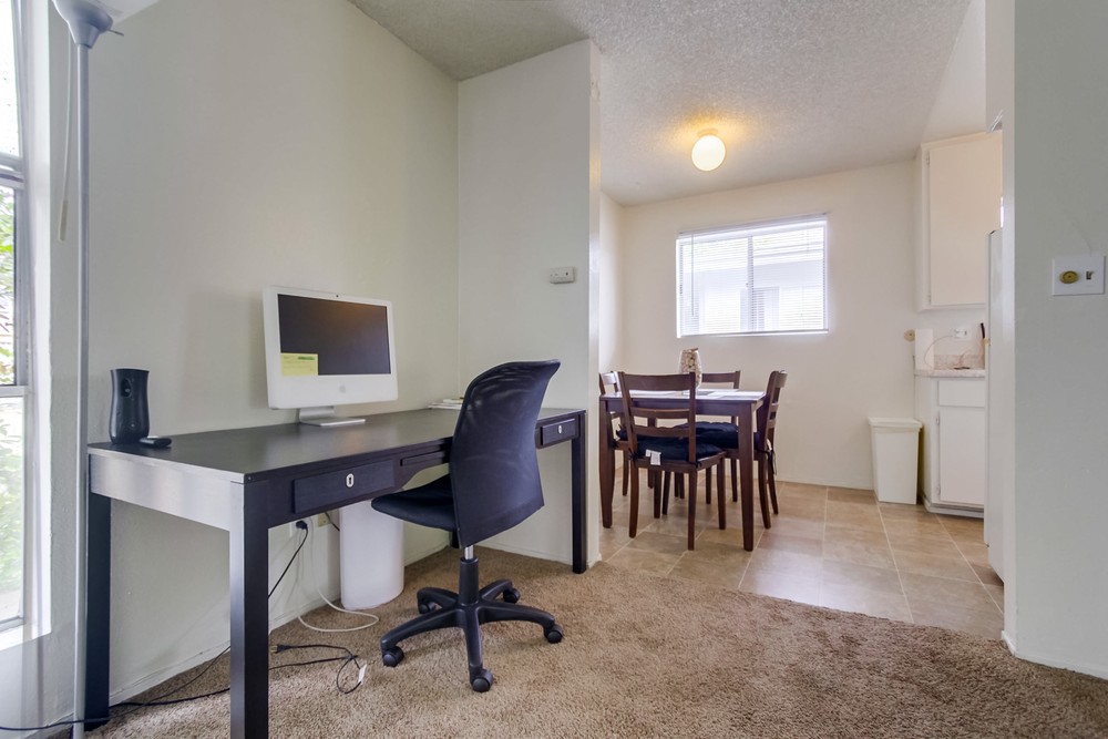 Virtual tour photo 10 of 56 for 807 Coronado Ct