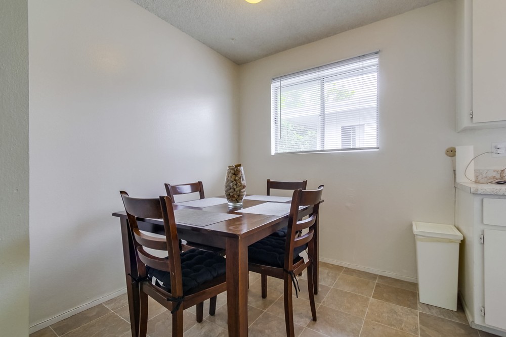 Virtual tour photo 11 of 56 for 807 Coronado Ct