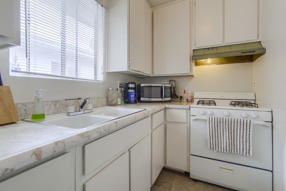Virtual tour photo 15 of 56 for 807 Coronado Ct