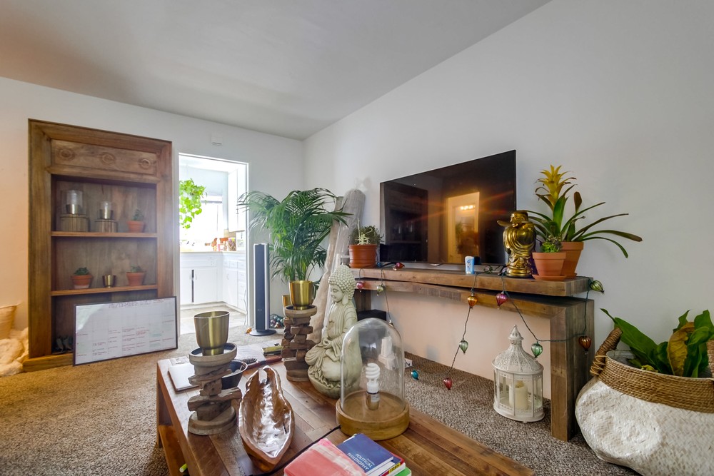 Virtual tour photo 26 of 56 for 807 Coronado Ct