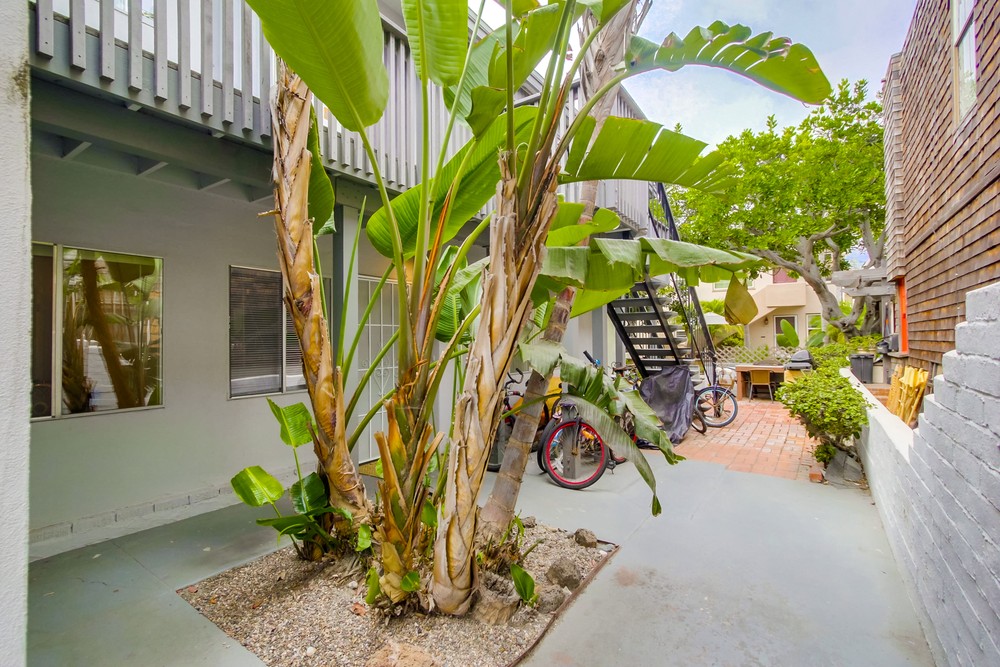 Virtual tour photo 40 of 56 for 807 Coronado Ct