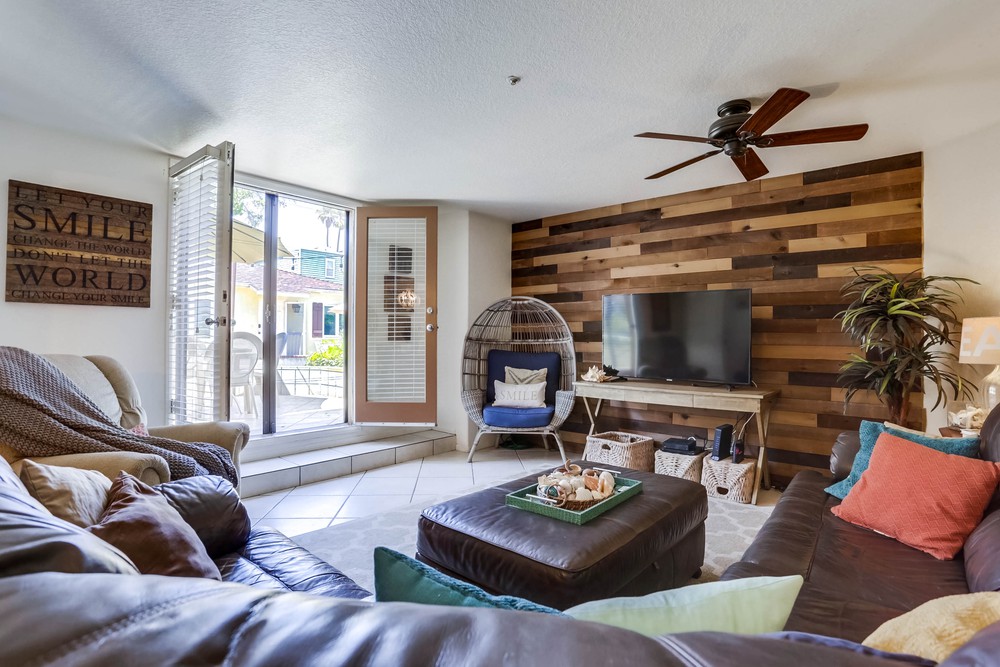 Virtual tour photo 6 of 30 for 807 Devon Court