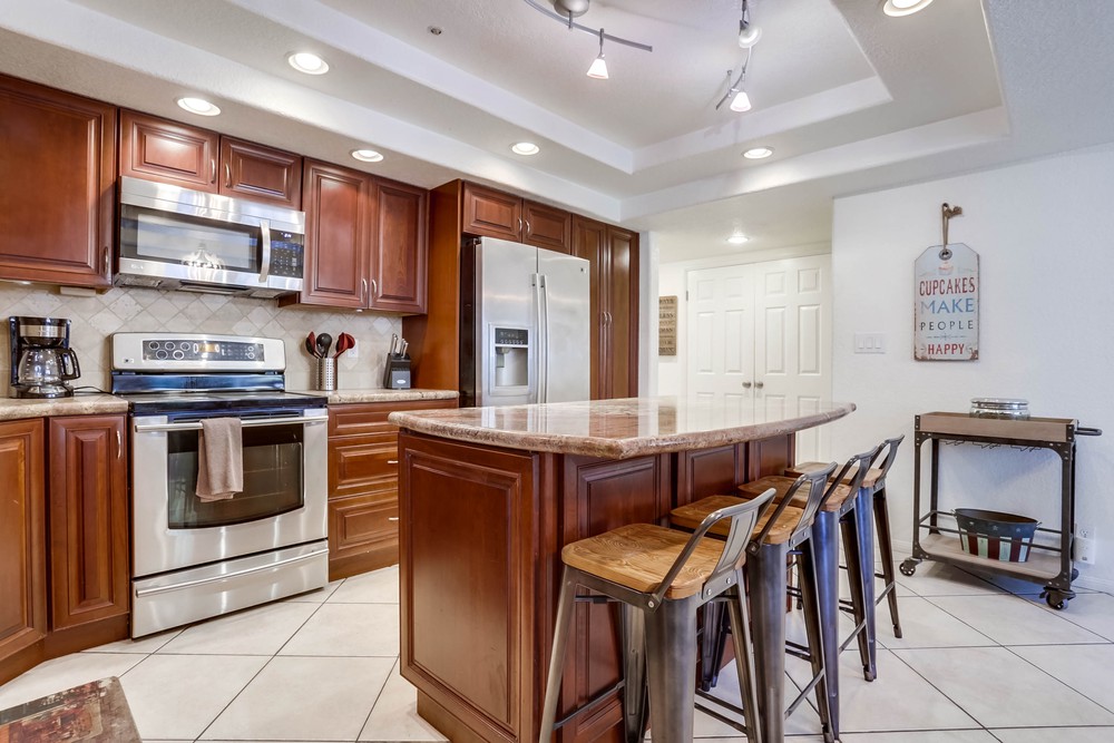 Virtual tour photo 13 of 30 for 807 Devon Court