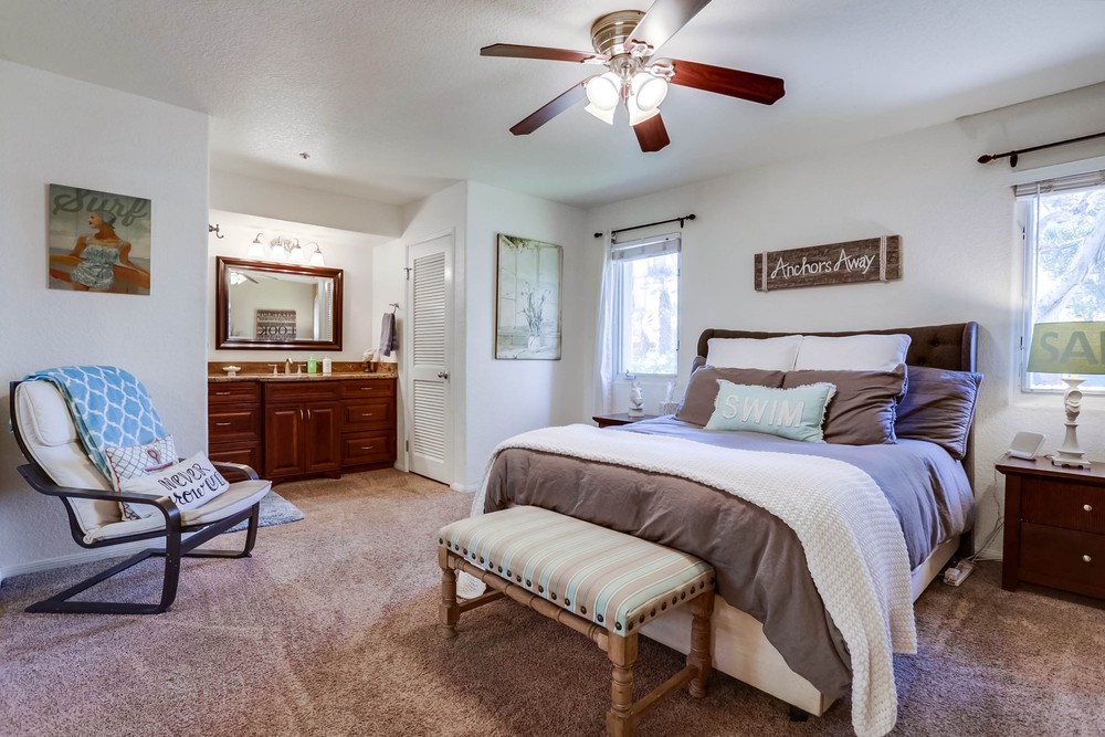 Virtual tour photo 18 of 30 for 807 Devon Court